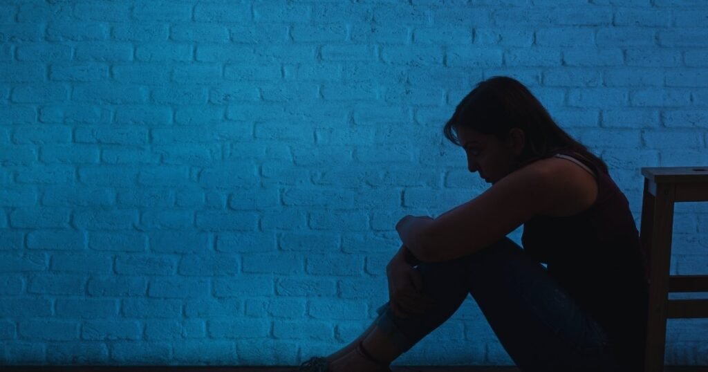 Alone dp